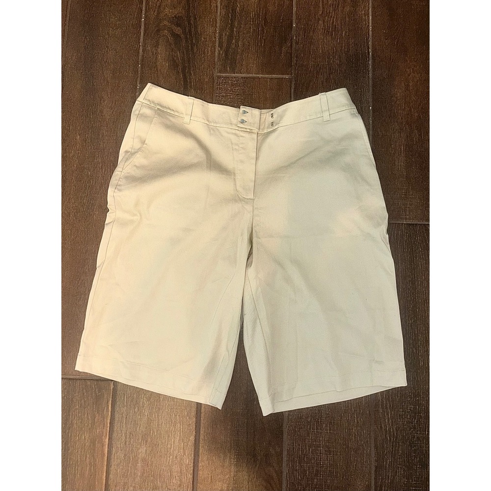 Chico's Bermuda Shorts Size 2 Beige Khaki Cotton Blend Stretch Casual Classic